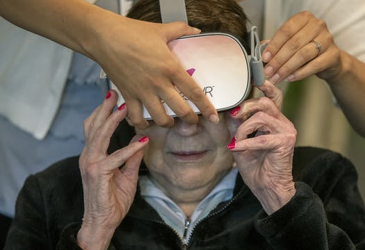 Virtual reality lets seniors travel without leaving home Image